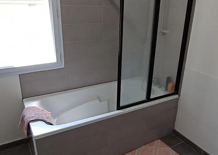 Casa de Férias Bellevue 5min à Pieds Du Tram Vers Centre Ville-circuit