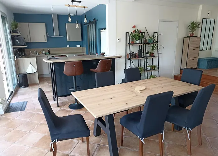 Casa de Férias Bellevue 5min à Pieds Du Tram Vers Centre Ville-circuit